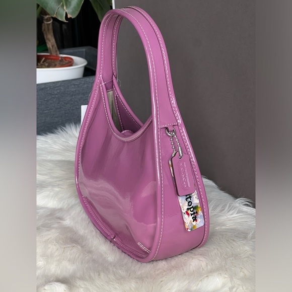 CQ003 - Coach Ergo Bag in Crinkle Patent Coachtopia Leather - Picture 3 of 12